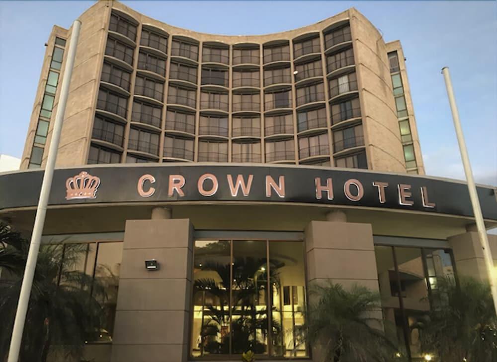 Crown Hotel ポートモレスビー エクステリア 写真